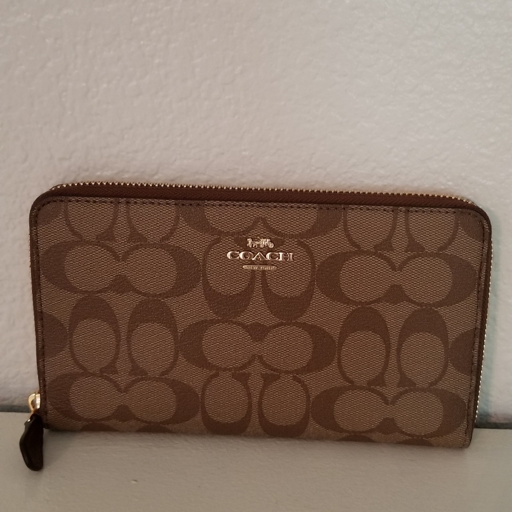 Coach Signature Canvas Zip Around Accordion Wallet